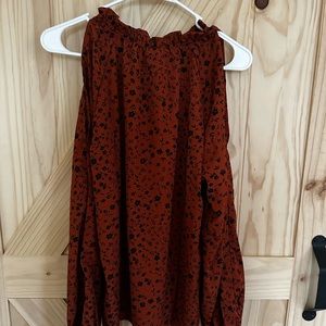 Brand new without tags women’s cold shoulder blouse.